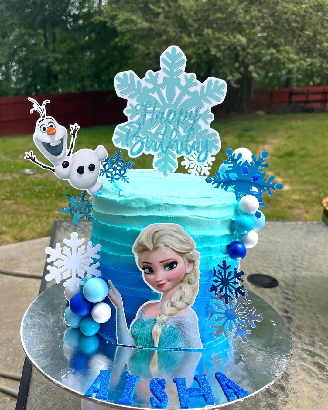 Frozen-Themed Cake